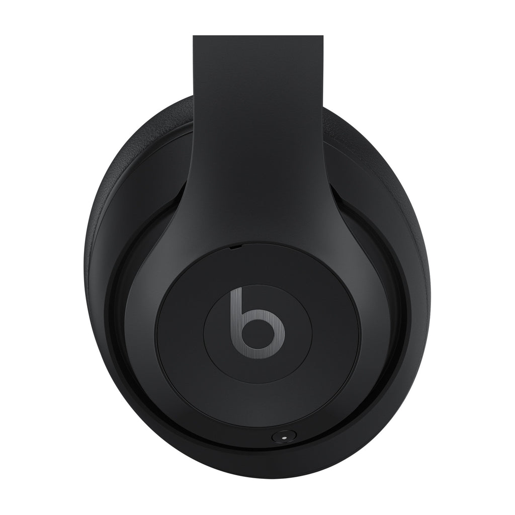 Beats Studio Pro in Black