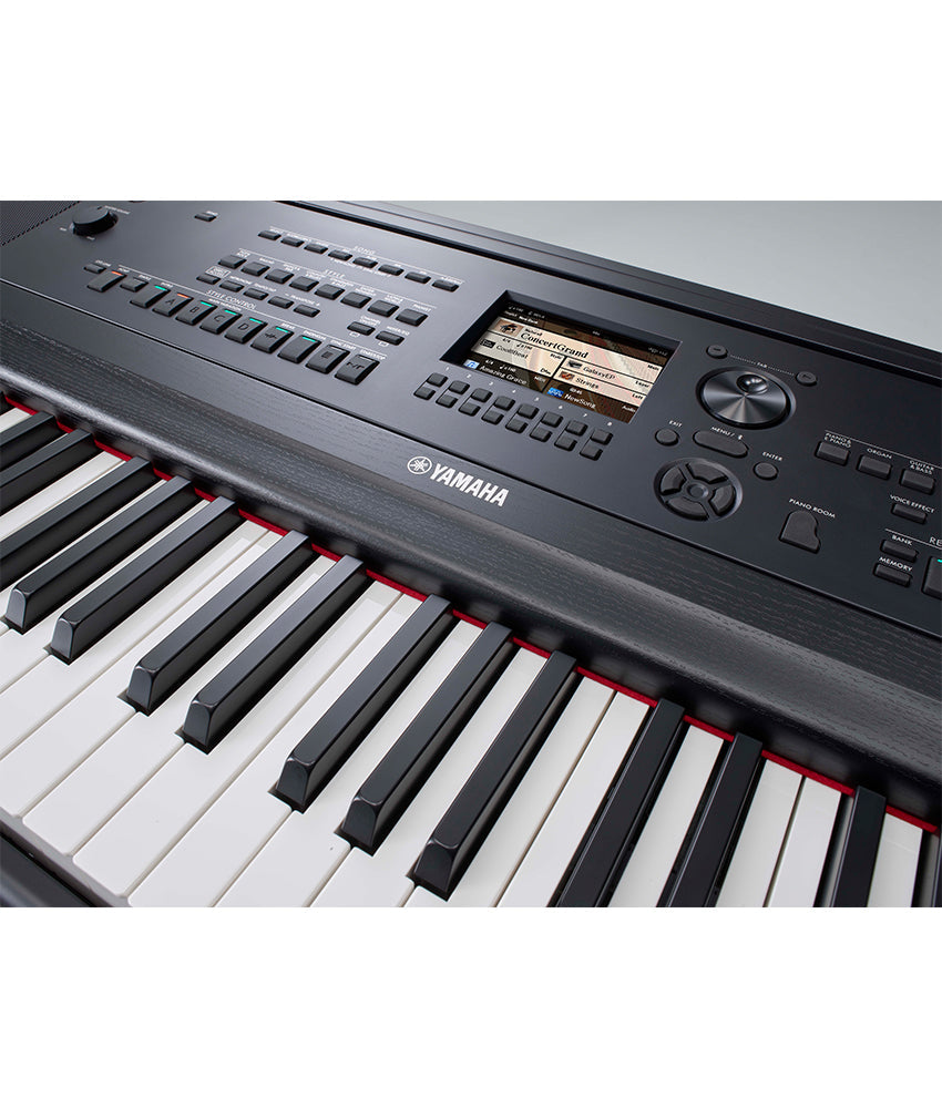Yamaha DGX-670 88-Key Portable Grand Digital Piano - Black